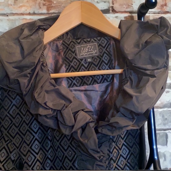 Romantic UBU Spring or Fall Coat - Picture 3 of 5